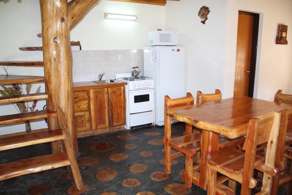 Apart Samay Hue Bungalows Dina Huapi Exterior foto