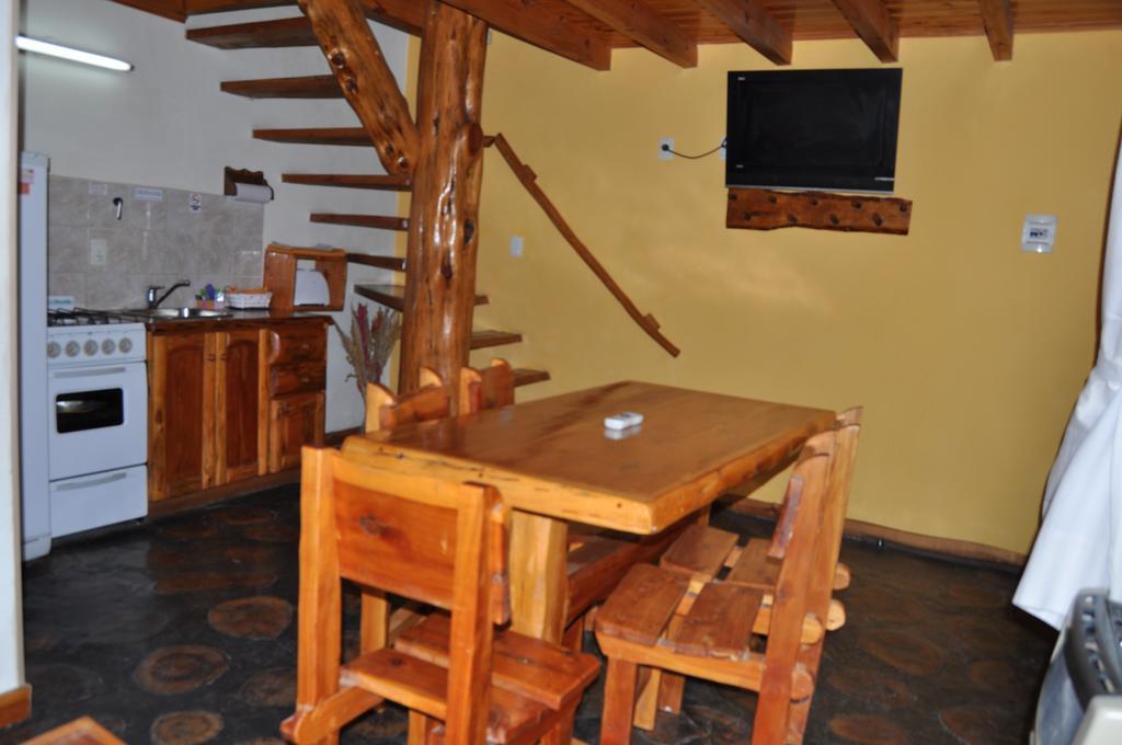 Apart Samay Hue Bungalows Dina Huapi Exterior foto